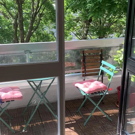 Sunny Escape In Belleville Appartement *
