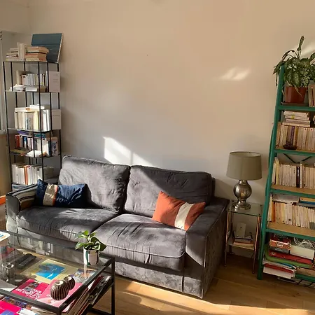 Sunny Escape In Belleville * Parijs