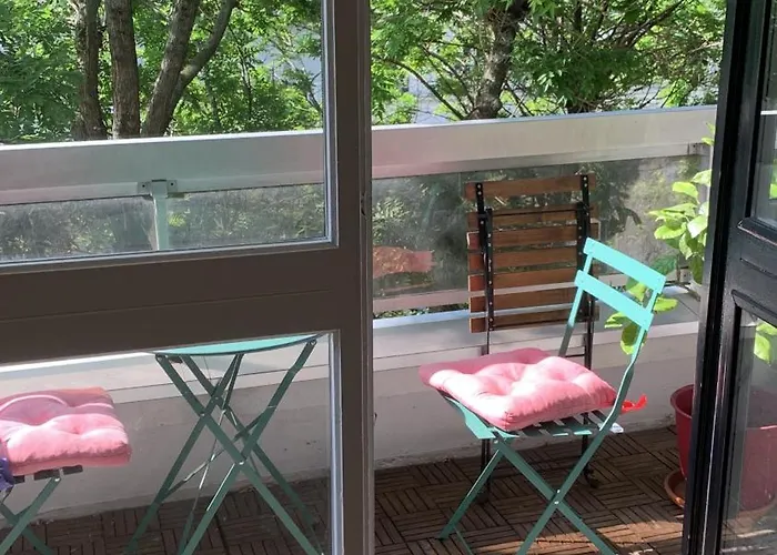 Sunny Escape In Belleville Appartement *